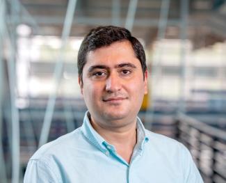 Ebrahim Ahmadisharaf profile photo