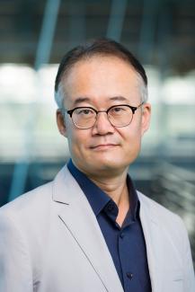 Dr. Sung Tae Kim